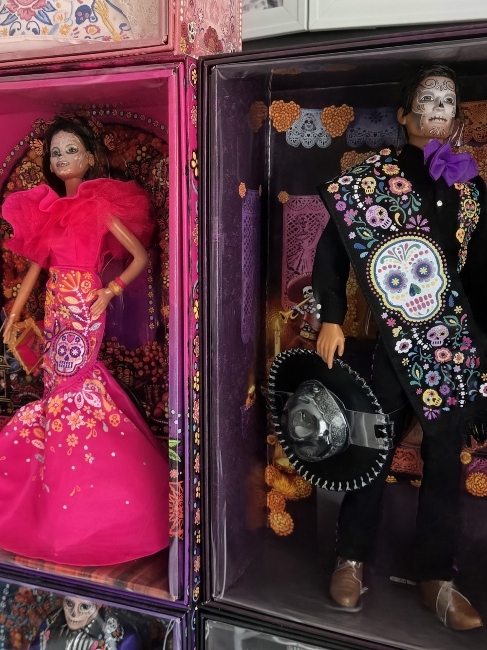 ​Ultimate Barbie Signature Día de Muertos 14-Doll Master Collection - Picture 7 of 16
